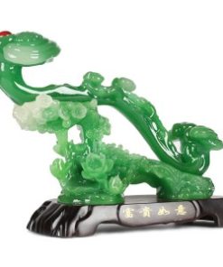 Gậy Như Ý Màu Xanh Ngọc Bích, Vật Phẩm Phong Thủy Thể Hiện Sự Uy Tín và Quyền Lực