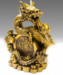 Tượng Rồng Vàng Phong Thủy linh thiêng biểu tượng cho quyền lực, sức mạnh, thịnh vượng, may mắn và công danh, đặc biệt phù hợp cho người lãnh đạo, doanh nhân.
